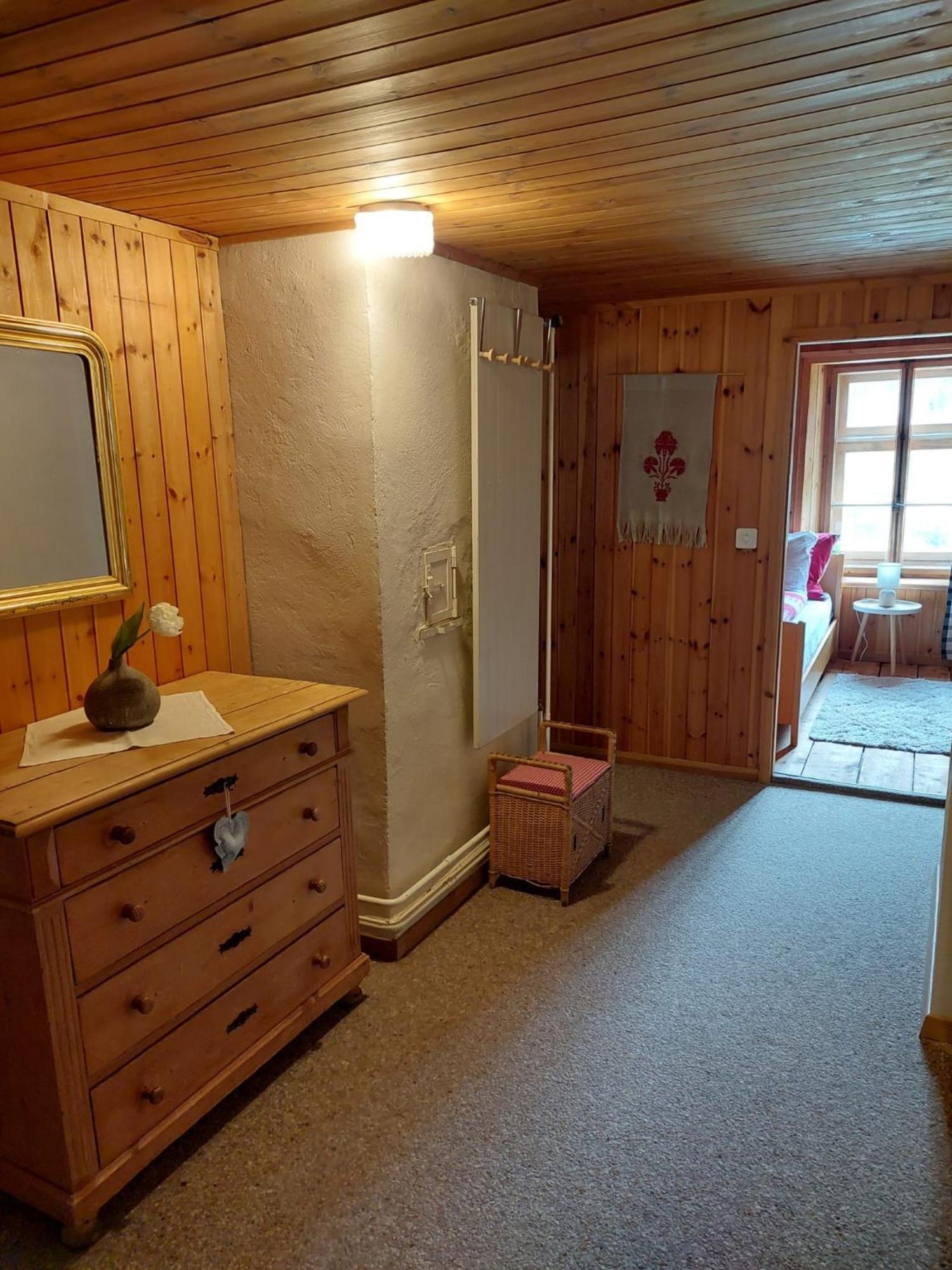 Ferienwohnung Haus La Punt, Savognin Rona Zimmer foto